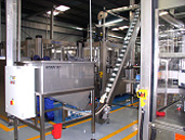 Transportadores neum�ticos y tolva con elevador de tapas